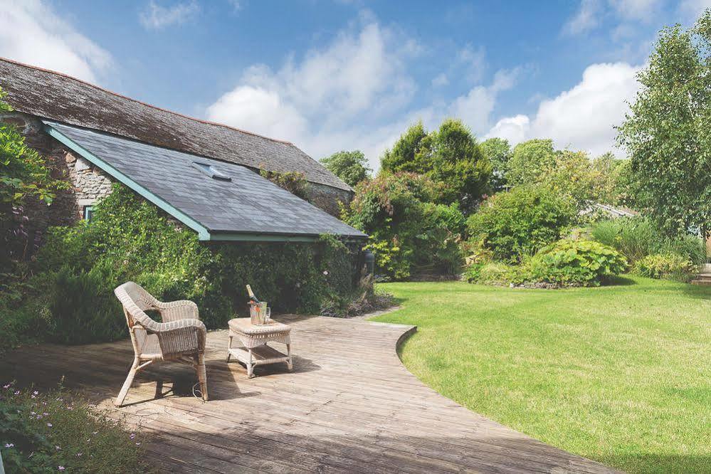 Отель Rose & Crown Yealmpton Экстерьер фото