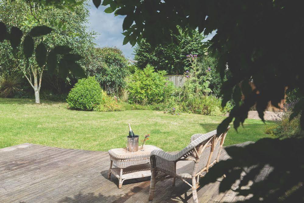 Отель Rose & Crown Yealmpton Экстерьер фото