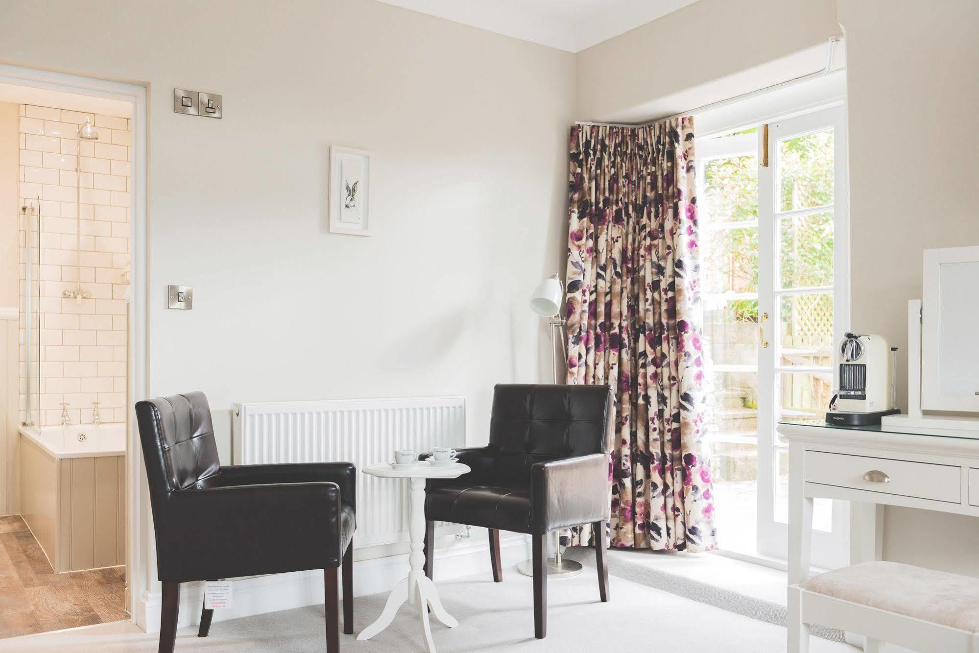 Отель Rose & Crown Yealmpton Экстерьер фото